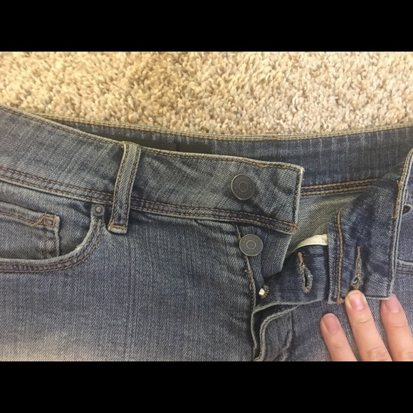 Armani Exchange Gradation Jean Shorts - Picture 5 of 9